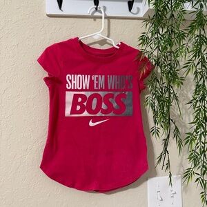 The Nike tee girl size 5T 4-5 years old